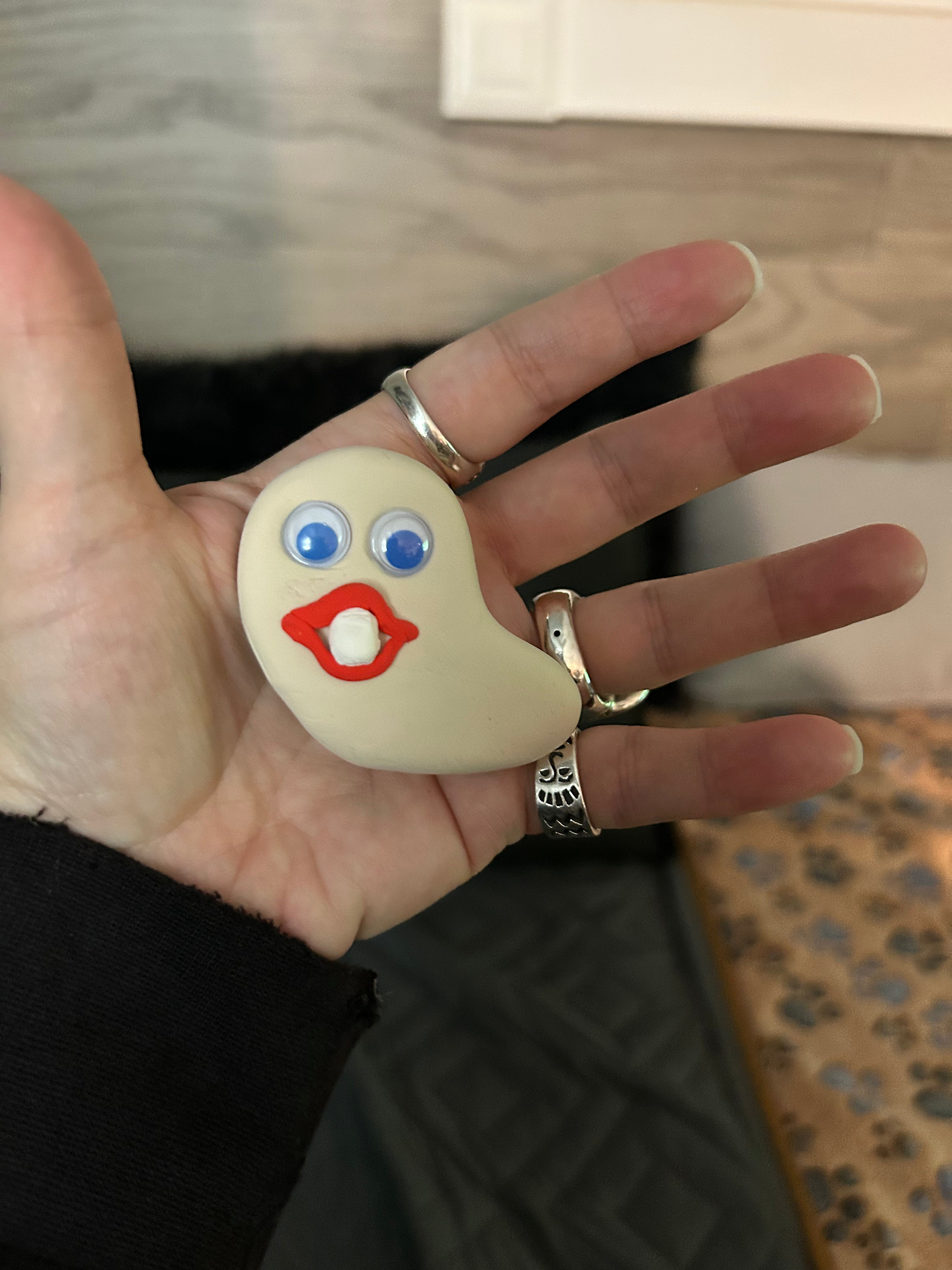 Toothy the Ghost, Fridge Magnet!